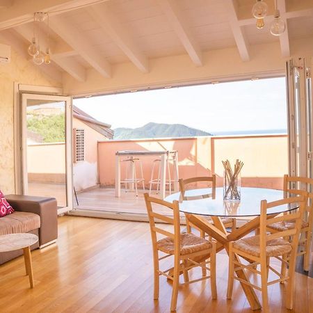 セストリ・レヴァンテ016 - Casa Tranquilla Vista Mare, Pace E Natura - 10 Minuti Dalla Spiaggiaアパートメント エクステリア 写真